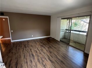2859 S Fairview St UNIT D, Santa Ana, CA 92704