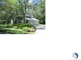15820 Briarcliff Ln, Fort Myers, FL 33912