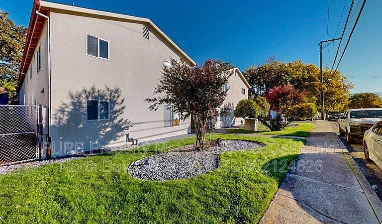 308 Cooper Ln #11 — Photo 9