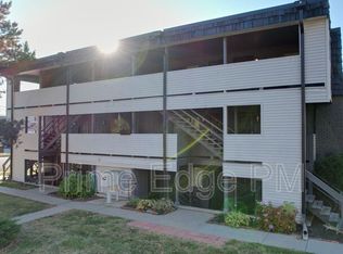 1109 N 28th St UNIT 6, Lincoln, NE 68503