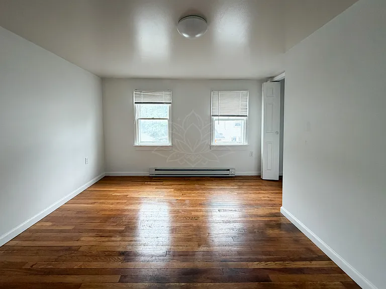 113 Spencer Ave — Photo 13