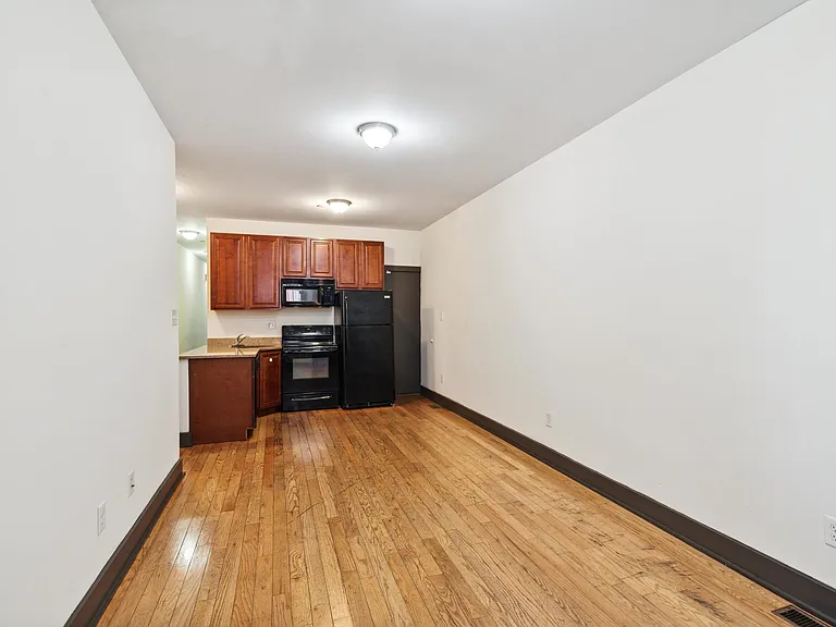 1947 N Gratz St #1 — Photo 10