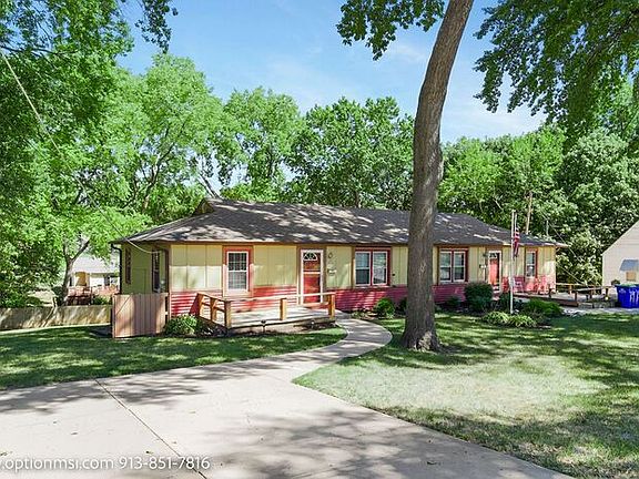 2nd image of 9606 W 60th St