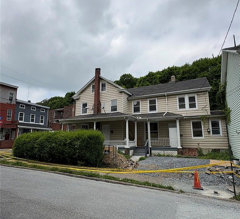 1st image of 29 E Nescopec St