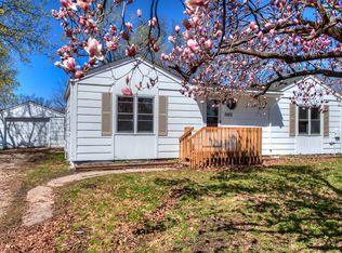 3022 E 36th Ct, Des Moines, IA 50317