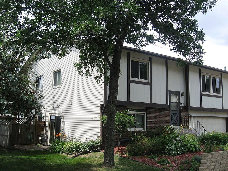 1st image of 700 125th Ln NE
