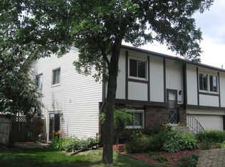 700 125th Ln NE, Blaine, MN 55434