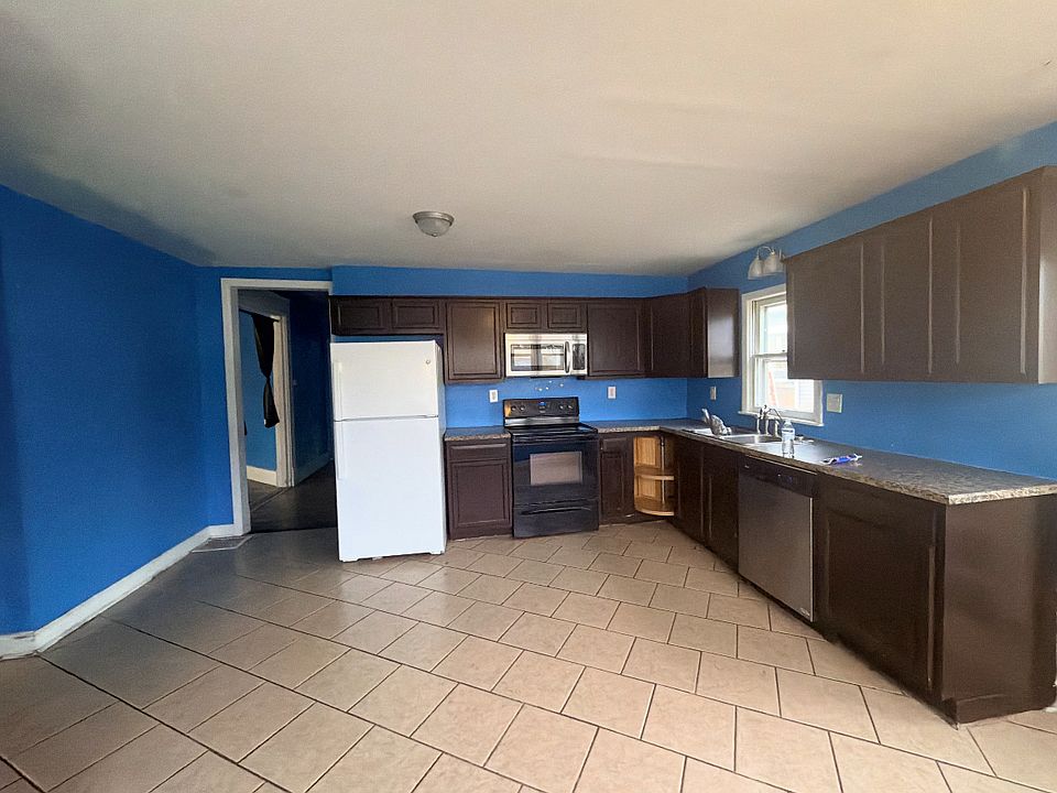 1st image of 318 N Jackson St #1