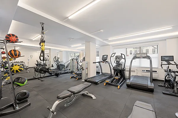 Sold by Mallan Real Estate Inc | media 11