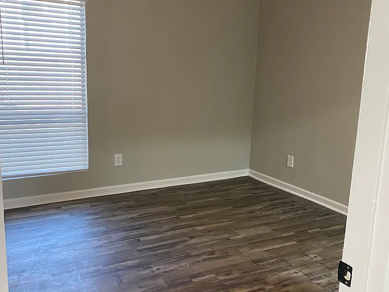Maxton West Apartment Homes — Photo 88