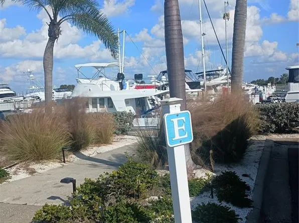 2800 Harbourside Dr #E-03, Longboat Key, FL 34228