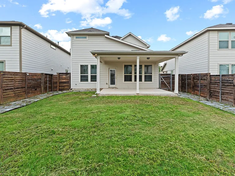 14011 Hedera Dr — Photo 28
