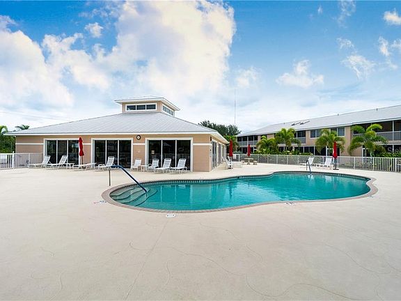 5th image of 9900 Fiddlers Green Cir Unit 238