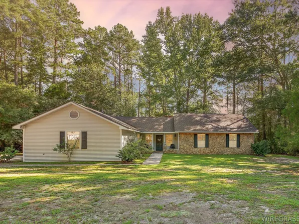 1280 Forest Lake Dr, Elba, AL 36323