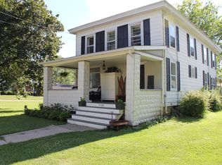 515 S Water St, Warren, IL 61087