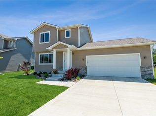 205 SW 50th St, Ankeny, IA 50023