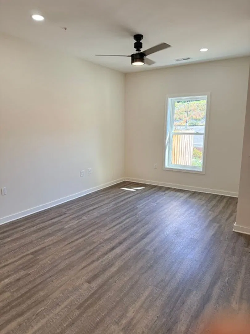 4411 Legends Way — Photo 4