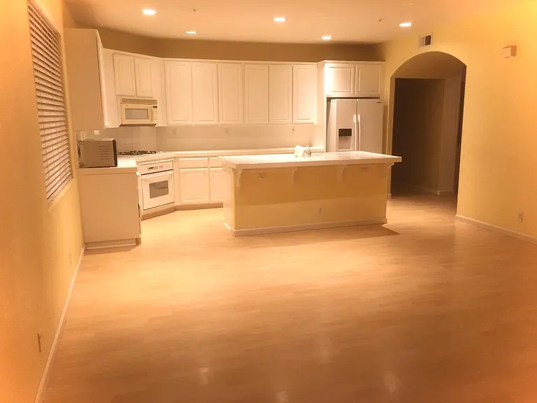 8 Lewis Cir — Photo 6