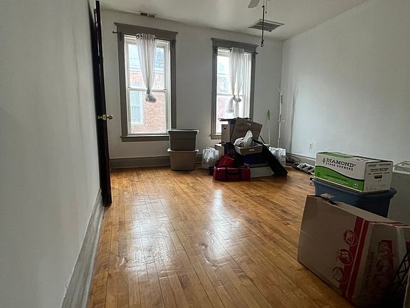 4th image of 1620 S Ashland Ave #3R