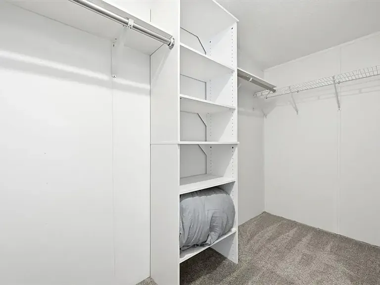 120 Orange Aly — Photo 10
