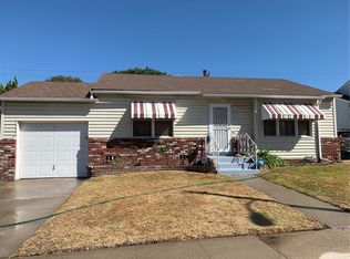 1304 Manzanita Ln, Manhattan Beach, CA 90266