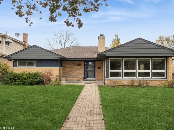 8311 N Ottawa Ave, Niles, IL 60714