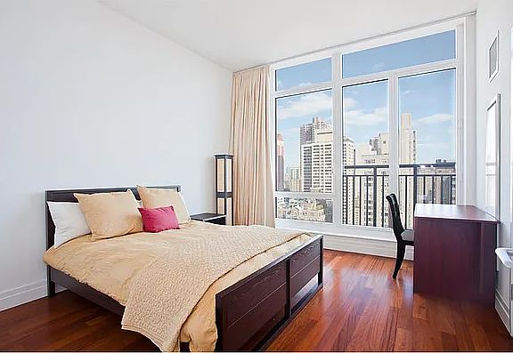 4th image of 45 Park Ave Penthouse 3