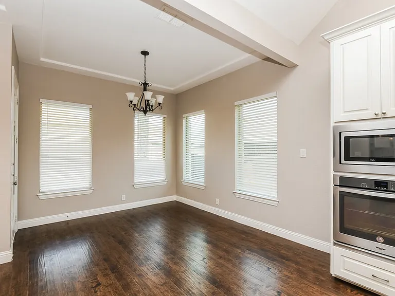 413 Blue Star Ct — Photo 5