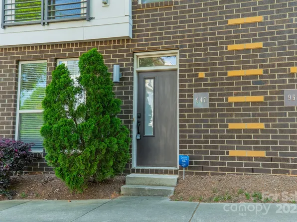 947 Warren Burgess Ln, Charlotte, NC 28205