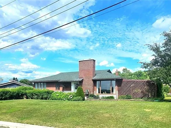 45 Parkside St, Atholville, NB E3N 4A3