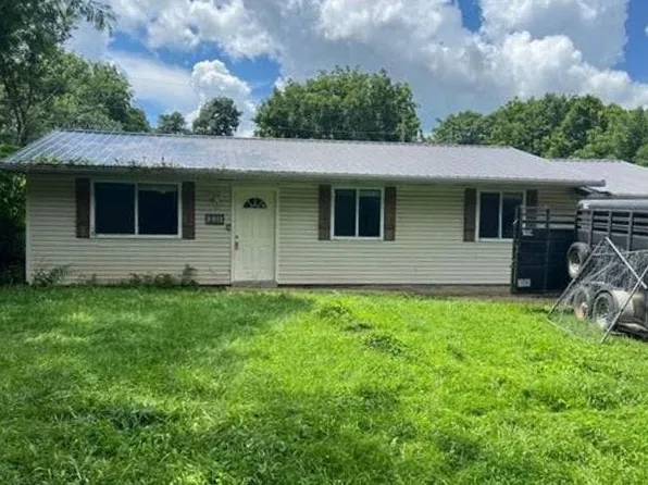 311 S Brown Ave, Stockton, MO 65785