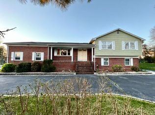 26 Lorraine Dr, Montville, NJ 07058