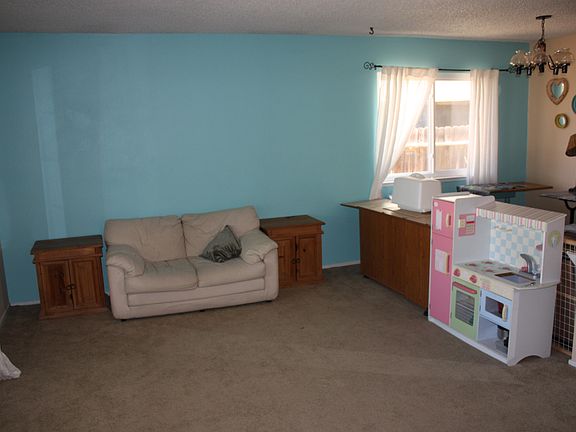 3rd image of 9950 Bexley Dr