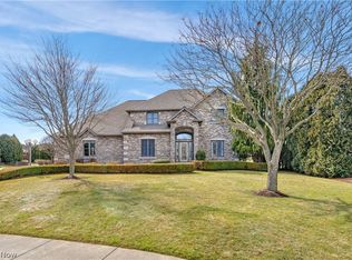 7878 Tuscany Dr, Poland, OH 44514