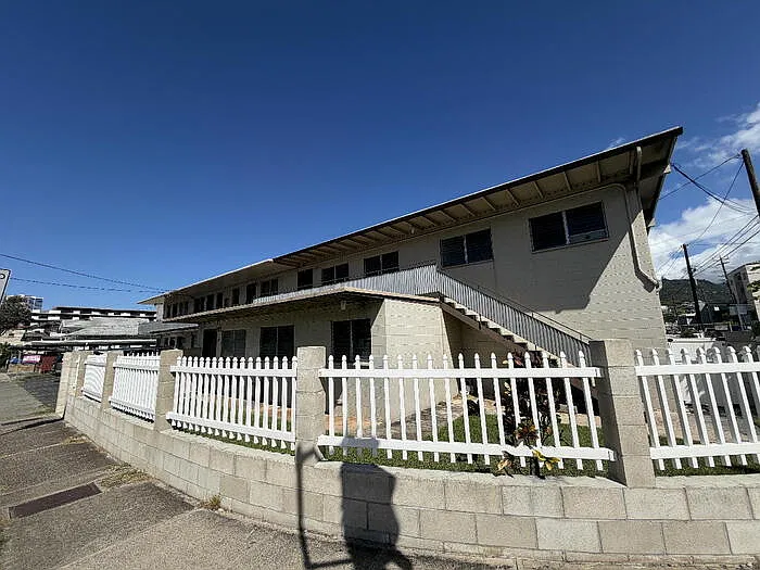 3 bed, 2.0 bath, $2,495 — Photo 1