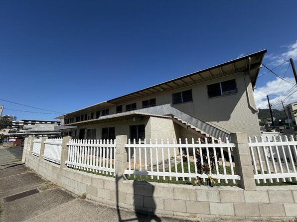 906 McCully St APT A