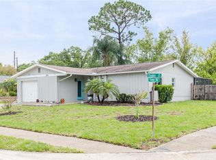 1015 Chablis Ct, Dunedin, FL 34698