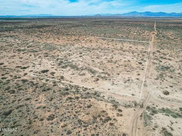 S Catclaw Rd #6, Pearce, AZ 85625