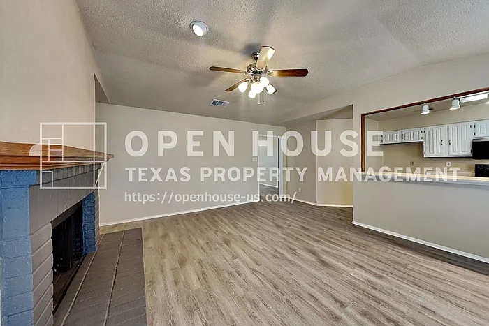 4418 Santa Cruz Ln — Photo 4
