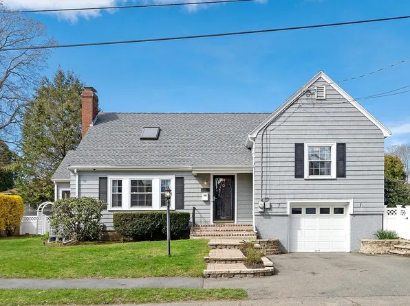 18 Puritan Rd, Beverly, MA 01915