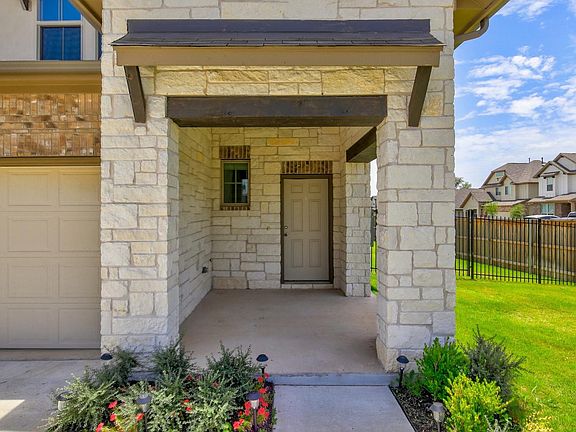 3rd image of 100 Brady Creek Way