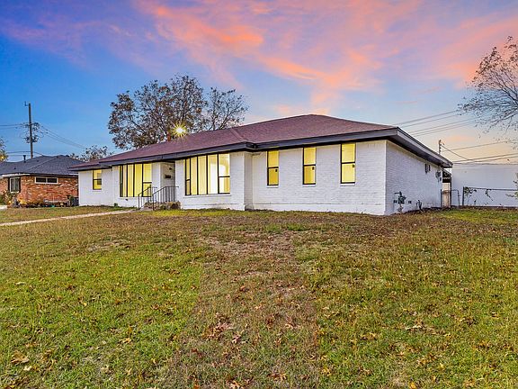 2nd image of 1302 W Tarrant Rd