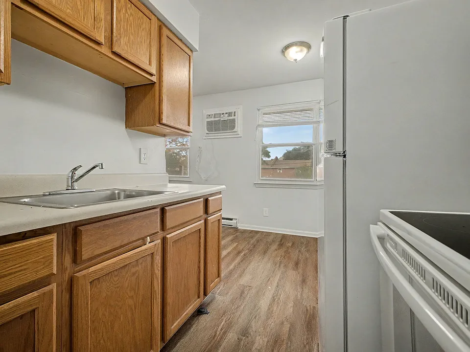 3805 Pleasant Ave #C