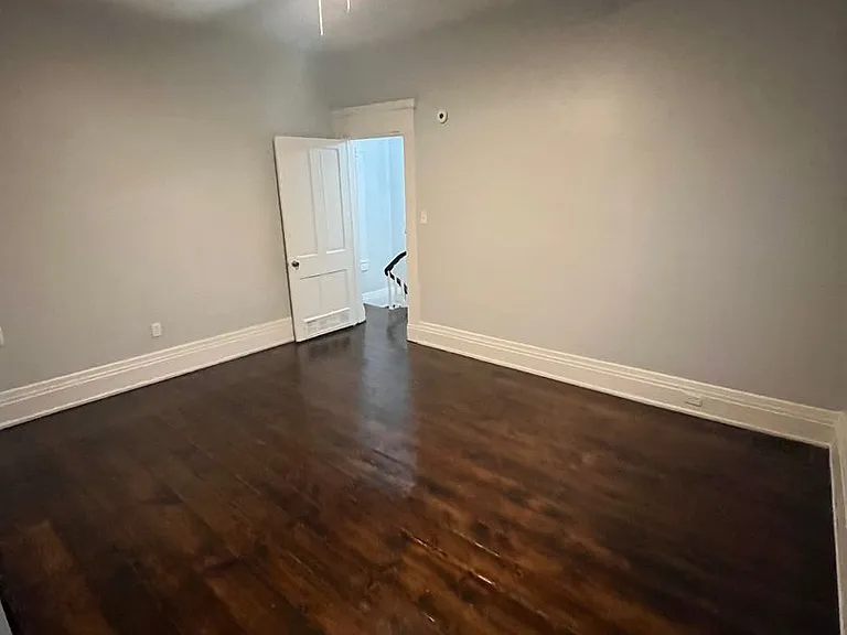 818 Main St — Photo 33