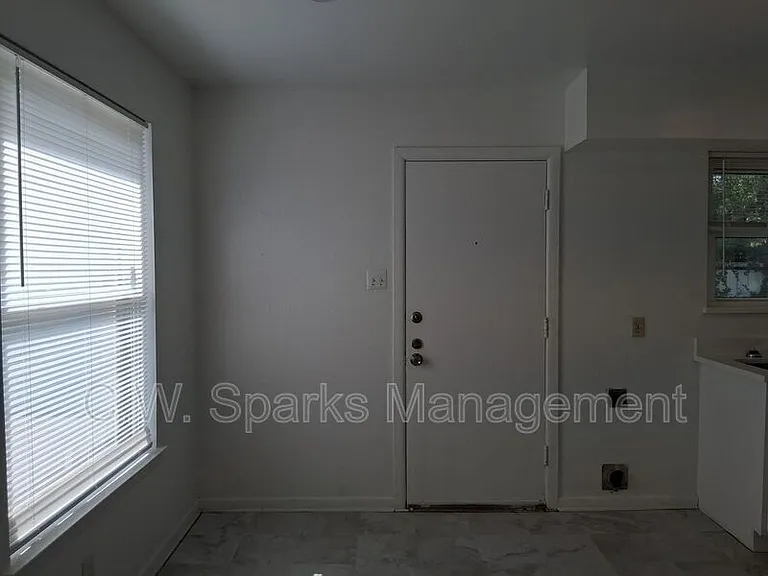 3021 Avon St — Photo 28