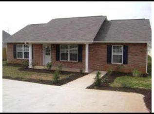 1016 Berry Trail Dr, Sevierville, TN 37862