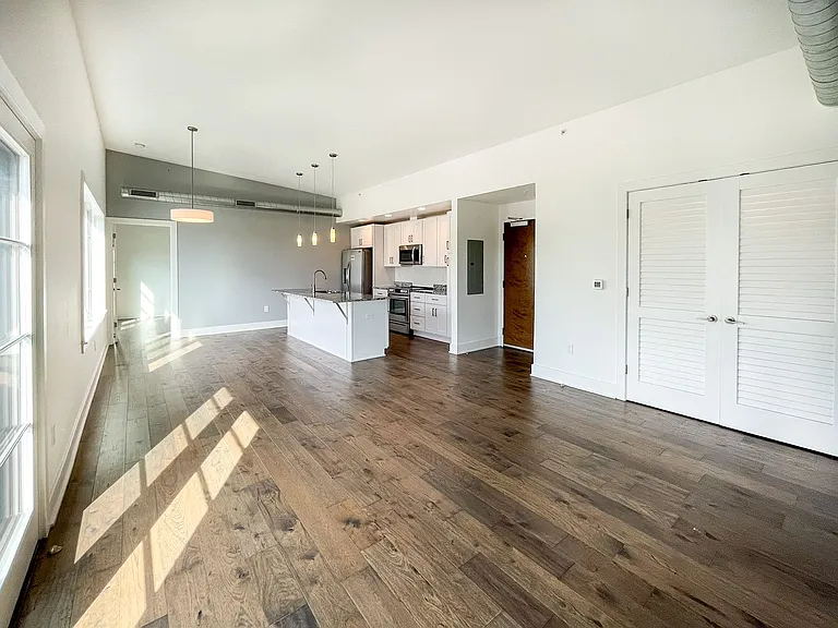 Old Trail Heights Apartments — Photo 26