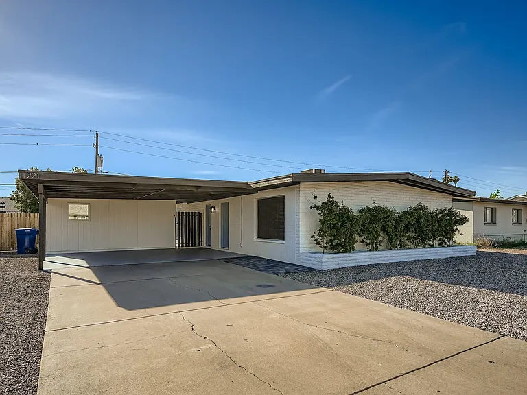 1221 E Broadmor Dr — Photo 13