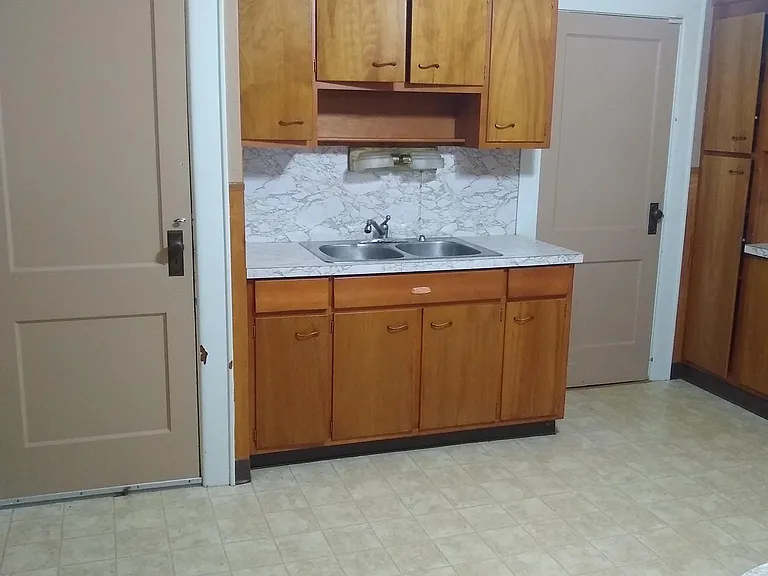 1662 Saint Agnes Ave #1 — Photo 2