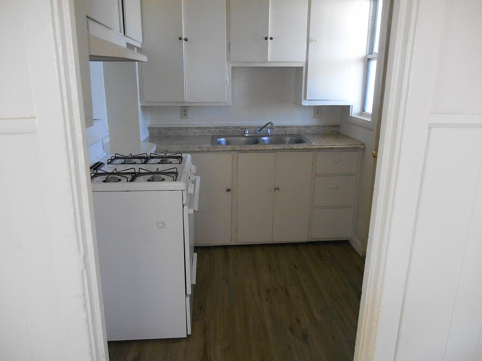 1st image of 130 S Abbie St #8